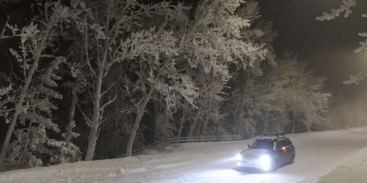 Штурмовавший Капитолий «шаман» хочет посетить Россию