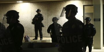 СМИ: агентов по борьбе с наркотиками наделили полномочиями по депортации