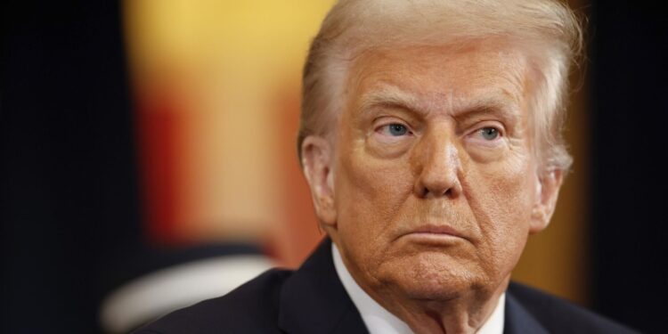 Трамп допустил остановку финансирования НАТО