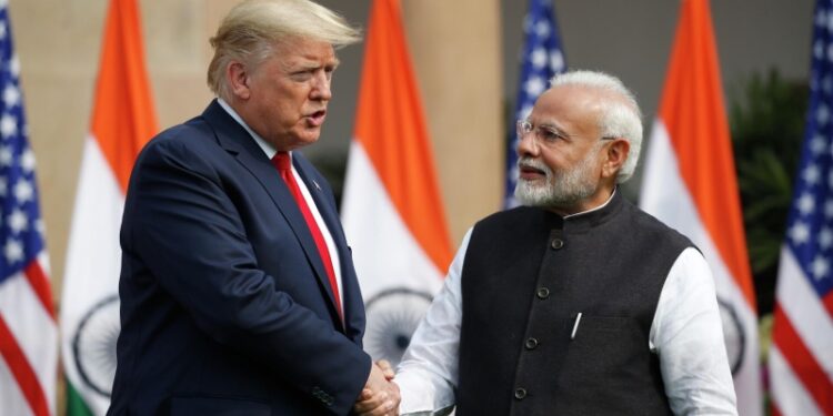 Трамп призвал премьера Индии увеличить закупки американского оружия