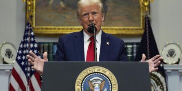 Трамп заявил, что в США находятся тысячи террористов и десятки тысяч убийц