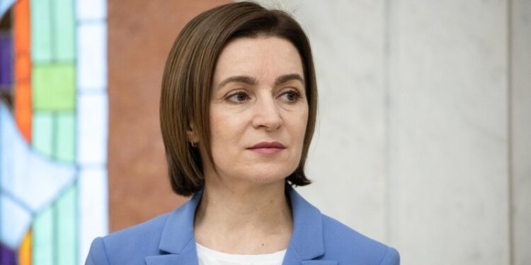 Украина готова поставить Молдавии уголь, заявила Санду