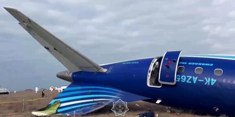 В Астану из Бразилии прилетит комиссия по расследованию ЧП с самолетом AZAL