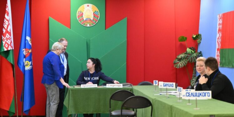 В Белоруссии явка на досрочном голосовании составила 41,81 процента