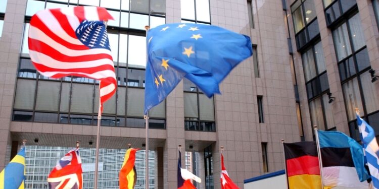 В ЕС заявили о готовности сотрудничать с администрацией Трампа