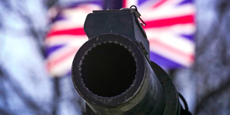 В Госдуме назвали британских миротворцев на Украине неоколониалистами