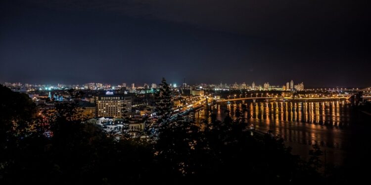 В Киеве и четырех областях Украины объявили воздушную тревогу