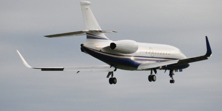 В США проведут расследование столкновения самолета с вертолетом