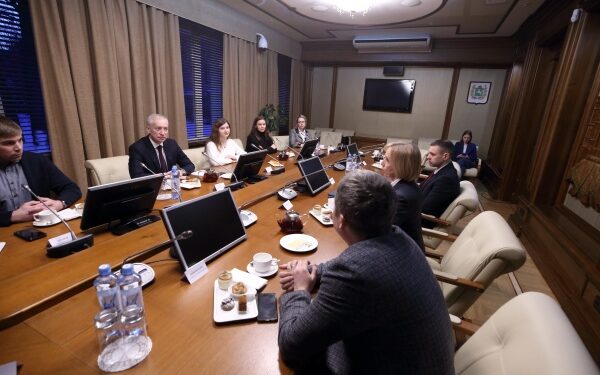 Владимир Мазур встретился с победителями регионального конкурса проектов молодых ученых Томской области