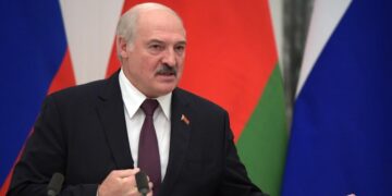 Вучич поздравил Лукашенко с победой на выборах