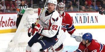 Журналист Шевченко: Кузнецов вернётся на лёд после 11 февраля