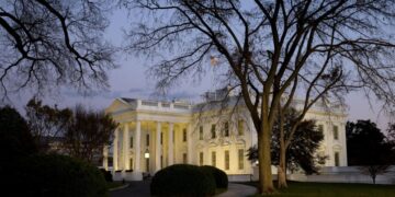 Белый дом ожидает подписания сделки с Украиной на этой неделе