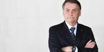 Болсонару обещал вывести Бразилию из БРИКС, если возглавит страну