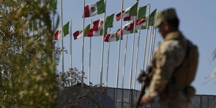 «Будет бойня». В США заговорили о войне с Мексикой