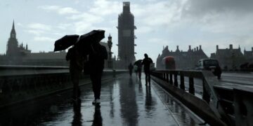 Чиновники в Британии беспокоятся из-за отношений с Трампом, пишут СМИ