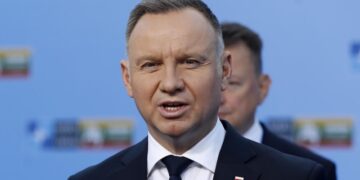 Дуда предрек всплеск преступности после окончания конфликта на Украине