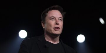 Экс-подруга Маска обратилась к нему с просьбой о помощи их ребенку