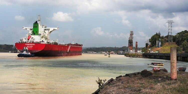 Эксперт оценил реальность притязаний Трампа на Панамский канал