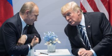 Эксперт прокомментировал встречу Путина и Трампа