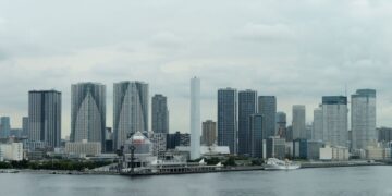 Генсек правительства Японии ушел от ответа о суверенитете Украины