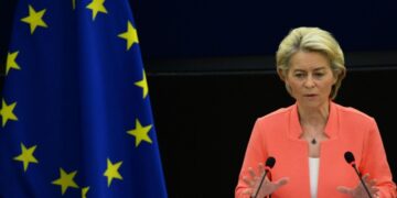 Глава ЕК призвала Европу к большей самостоятельности