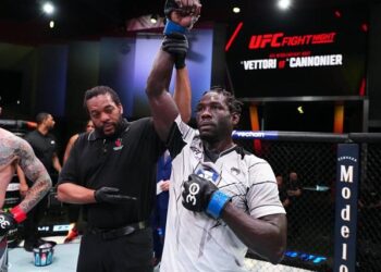 Каннонир отправил в нокаут Родригеса на UFC Fight Night 251