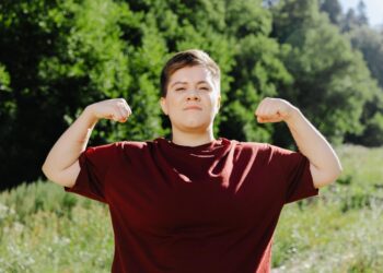 «Мутил воду за спиной, а в лицо мило общался»: Амина о лицемерии Данко в «Выживалити» и сорванной свадьбе