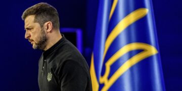 «На глазах у Европы». Депутат отреагировал на демарш Рады против Зеленского