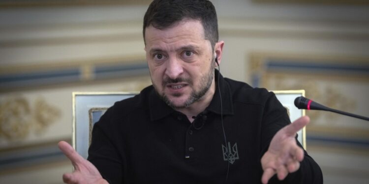 На Западе задали вопрос Зеленскому после его дерзких слов о России