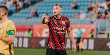 Низовцев: «Кайрату» рискованно брать Дзюбу под Лигу чемпионов