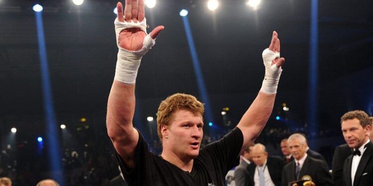 Олимпийский чемпион Поветкин объявил об уходе из политики