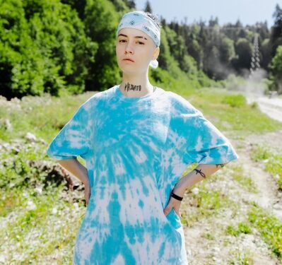 «Пацанка» Лиза Андрющенко о пожаре на съемках «Выживалити», симпатии к Никите Турчину и решении стать психологом