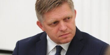 Премьер Словакии прокомментировал намерение ЕС помочь Украине
