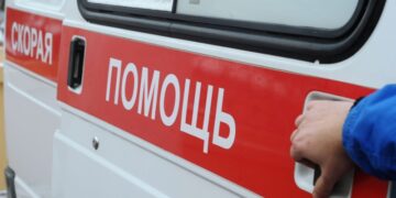 При обстреле больницы в Горловке пострадал мирный житель