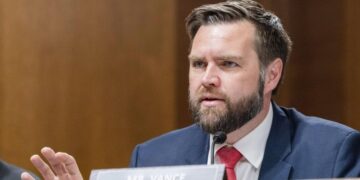 «Разнес Европу»: в США оценили речь Вэнса