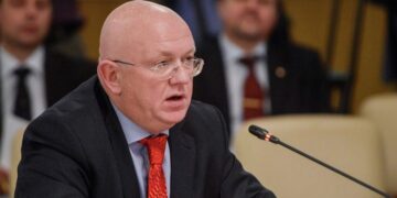 Россия сохраняет дипломатическое присутствие в Сирии, заявил Небензя