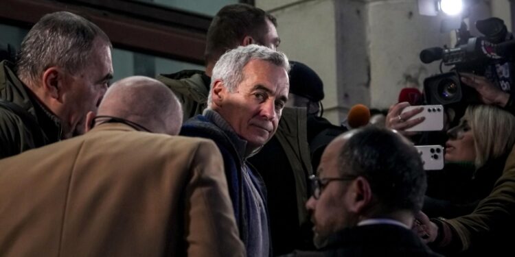 Слуцкий назвал задержание Джеорджеску издевательством над демократией