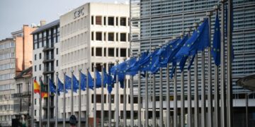 СМИ: ЕС разрабатывает план по пересмотру Конвенции ООН о статусе беженцев