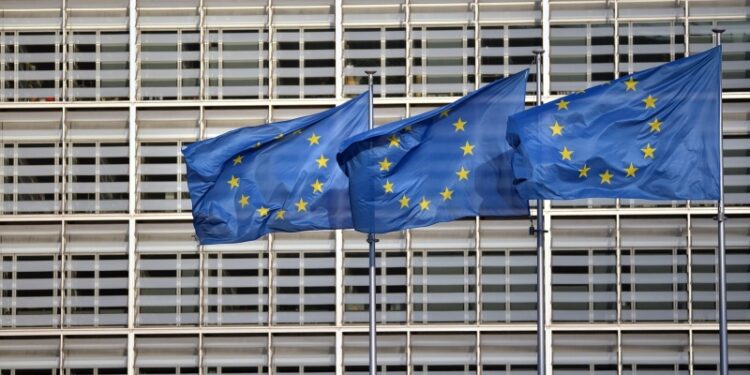 СМИ: лидеры ЕС шестого марта обсудят источники финансирования обороны