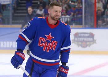«Спорт-Экспресс»: Кузнецов может больше не сыграть за СКА