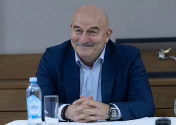 Тедеев назвал ошибкой увольнение Черчесова из сборной Казахстана