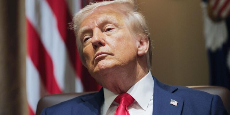 Трамп превратил Украину в экономическую колонию, пишет Telegraph