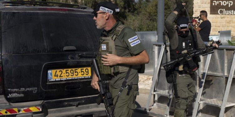 В офисе Нетаньяху назвали состояние освобожденных заложников ужасающим