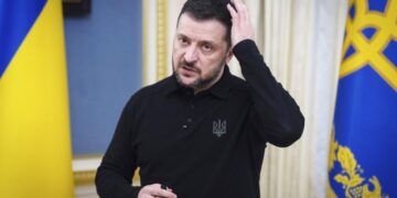 В Раде раскрыли, почему Зеленскому советуют бежать именно во Францию