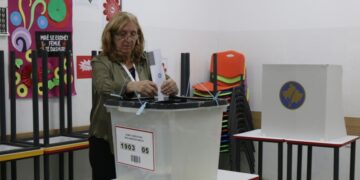 В самопровозглашенном Косово открылись участки на выборах в «парламент»