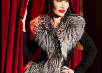 Ведьма Ольга Якубович о «Битве сильнейших», порче от других экстрасенсов и конкуренции с Владом Череватым