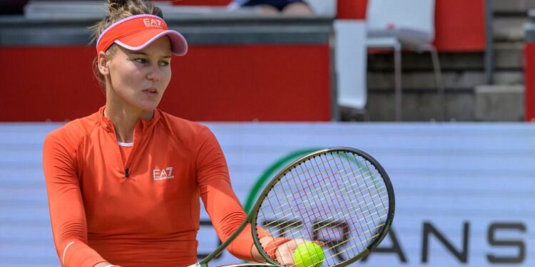 Вероника Кудерметова переиграла Самсонову на турнире в Абу-Даби