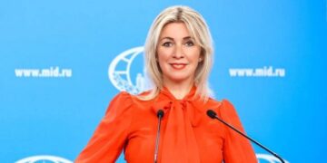 Захарова высмеяла слова главы МИД Британии об отношениях с Украиной