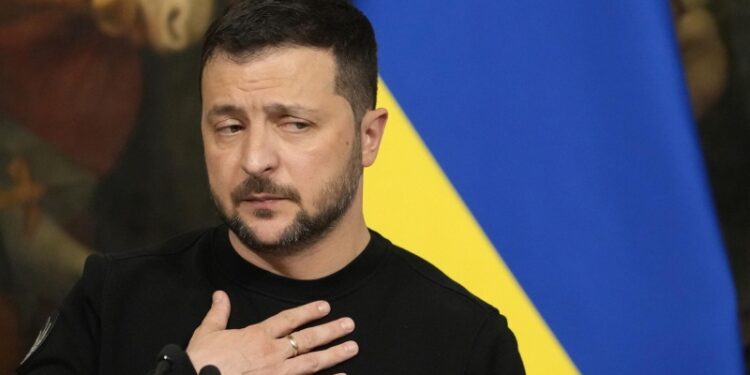 Зеленский признал огромные потери ВСУ