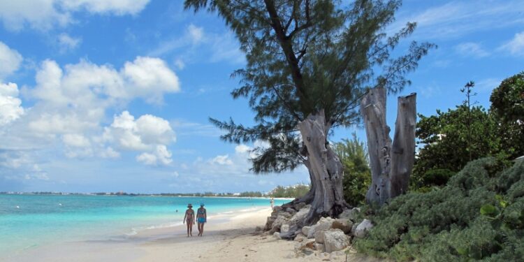 Землетрясение у Каймановых Островов достигло магнитуды 7,6